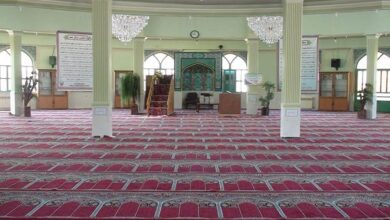 تصویر از طریقه نگهداري از فرش سجاده در مساجد