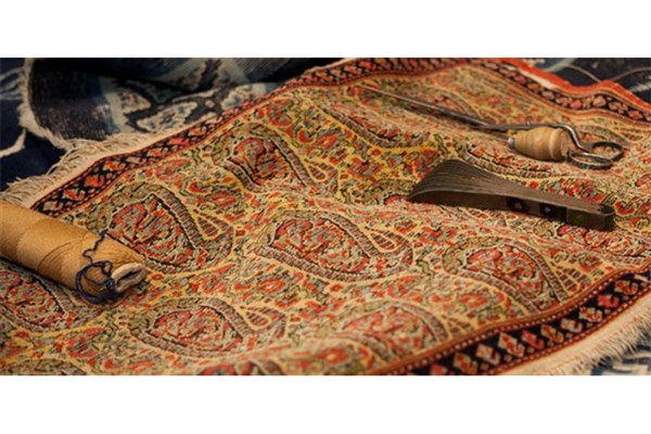 يك فرش دستباف ابريشمي