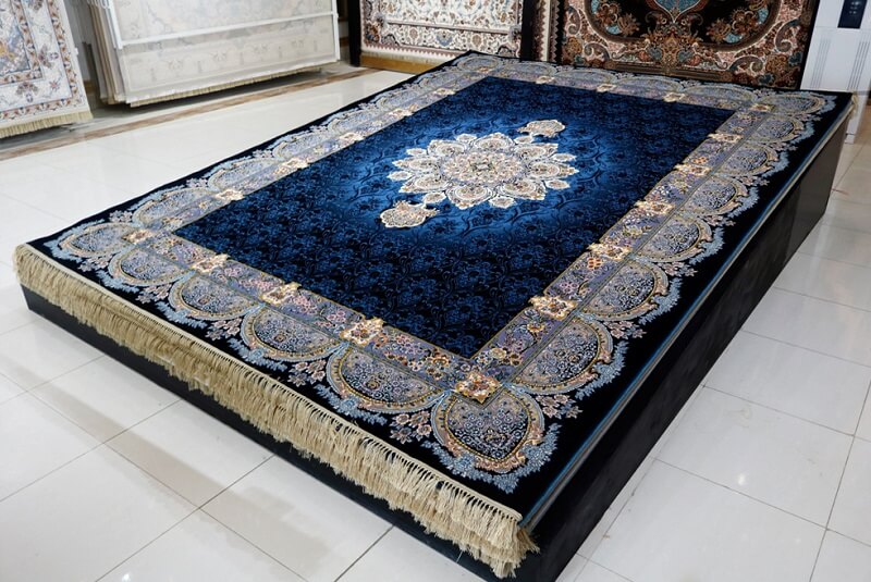 فرش 700 شانه اطلسی امیران