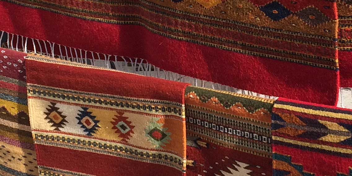 گلیم قرمز رنگ هندی