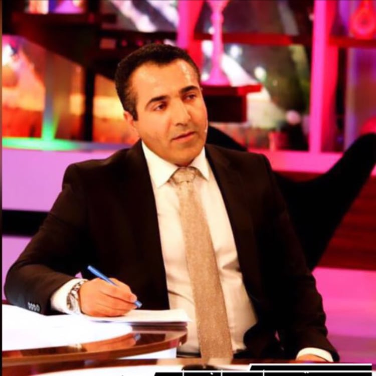 دکتر بهروز عباسی موسس و مدیر عامل